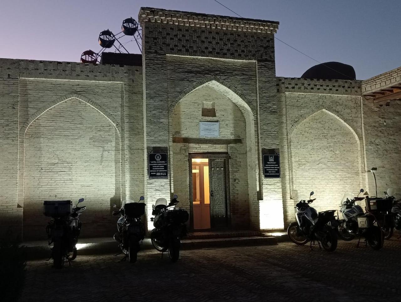 Carousel Hotel Khiva ภายนอก รูปภาพ