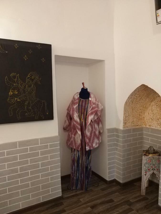 Carousel Hotel Khiva ภายนอก รูปภาพ